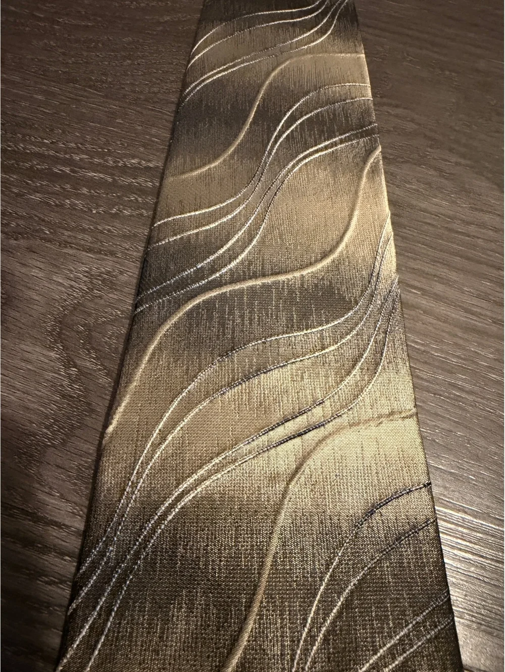 Vintage 90s Burma Bibas 100% Silk Wavy Abstract Tie
